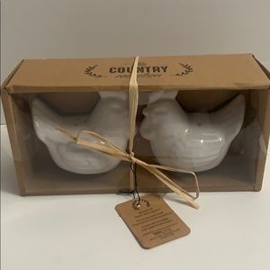 Chicken/Rooster. Salt and Pepper Set